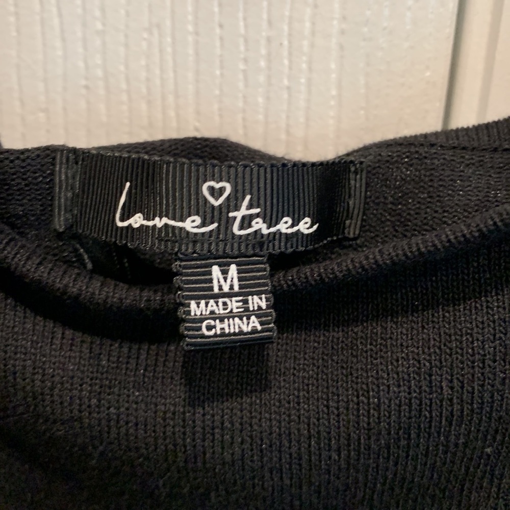 Off Shoulder Black Crop - Picture 3 of 4